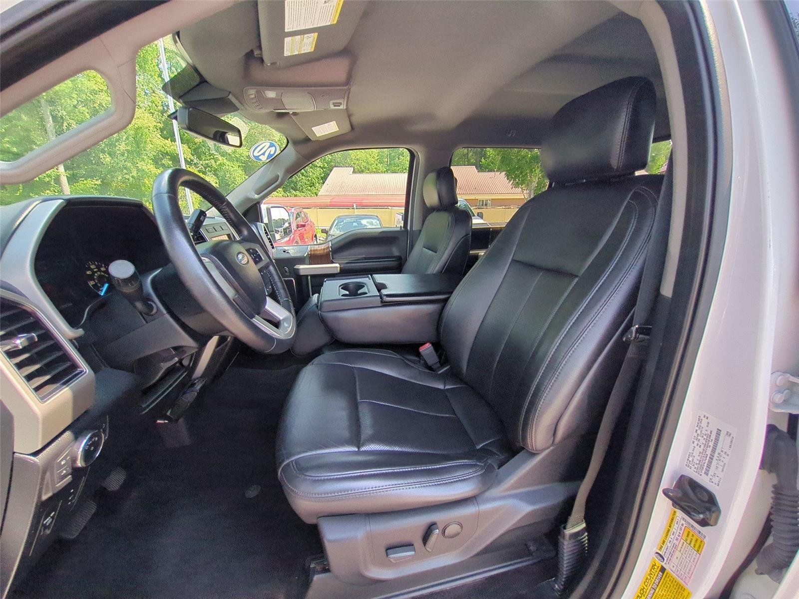 Used 2020 Oxford White Ford LARIAT image 18