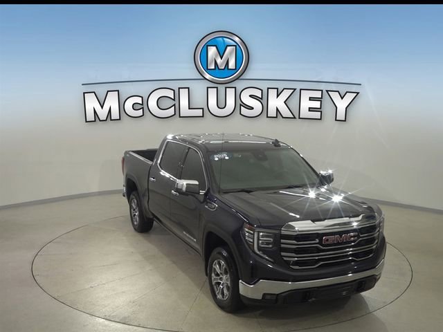 Certified Used 2025 Titanium Rush Metallic GMC SLT image 8