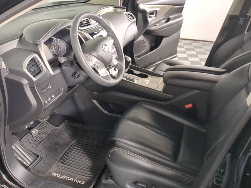 Used 2017 Magnetic Black Metallic Nissan Platinum image 11