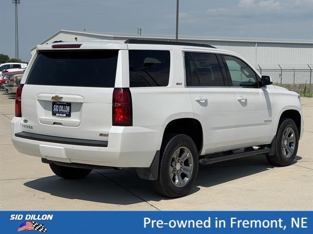 Used 2018 IRIDESCENT PEARL TRICOAT Chevrolet LT image 4