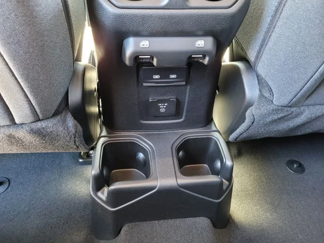 2025 Jeep Wrangler 4-Door Sahara - Photo 14