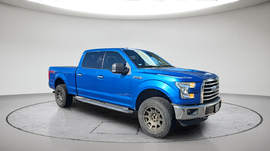 Used 2016 Blue Flame Metallic Ford XLT image 3