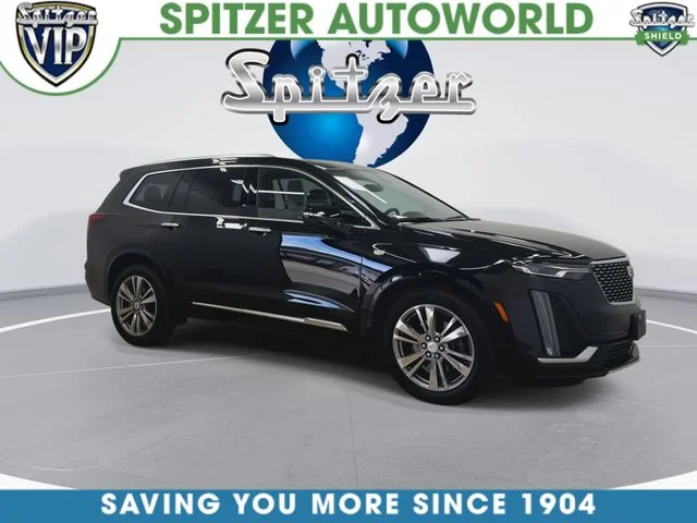 Used 2024  Cadillac Premium Luxury image 3