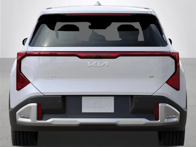 New 2027 Snow White Pearl Kia LX image 13