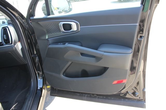 Used 2026 Black Kia EX image 33