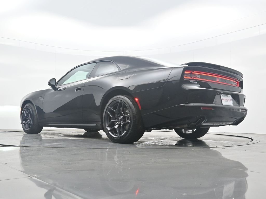 New 2026 Diamond Black Crystal Pearlcoat Dodge Scat Pack image 39