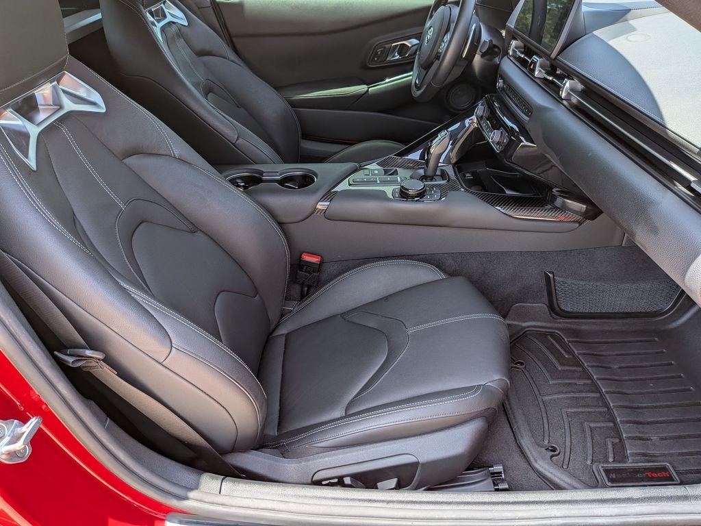 Used 2020 Red Toyota 3.0 image 27