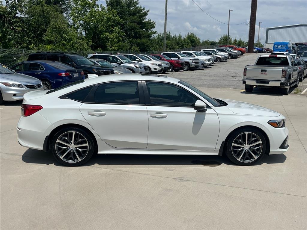 2023 Honda Civic Touring - Photo 3