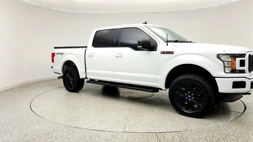 Used 2019 Oxford White Ford XLT 4WD SuperCrew 5.5