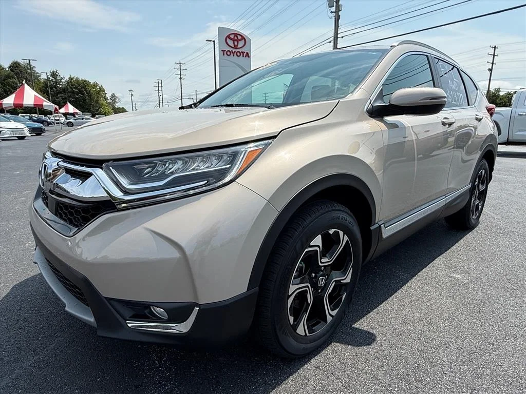 Used 2017 Gold Honda Touring image 4