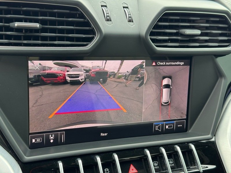 Used 2019  Lamborghini Base image 61
