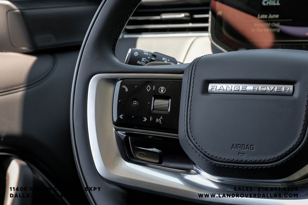 New 2026 Fuji White Land Rover SE image 18