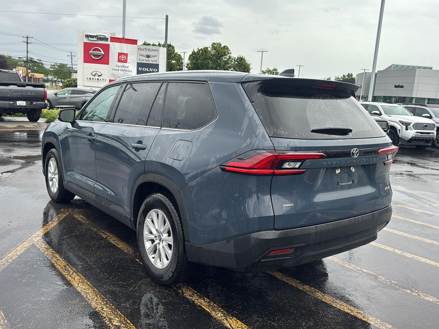Used 2025 Storm Cloud Toyota XLE image 4