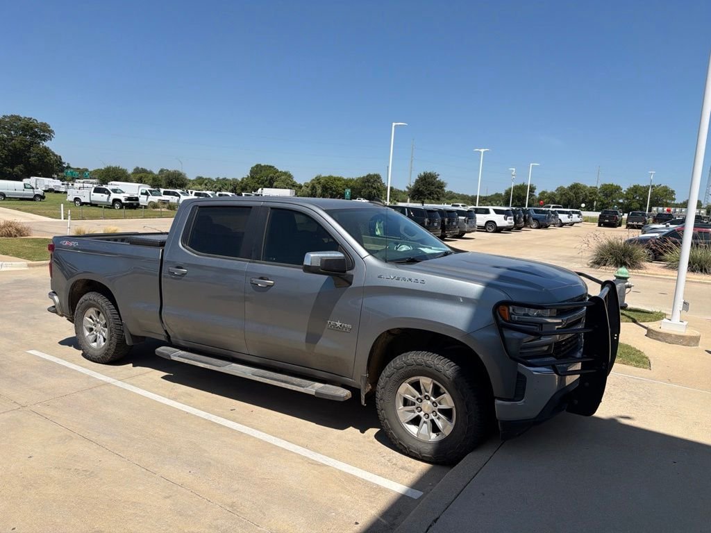 Used 2019 Gray Chevrolet LT image 1