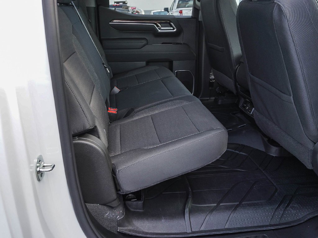 2026 Chevrolet Silverado 1500 RST - Photo 13