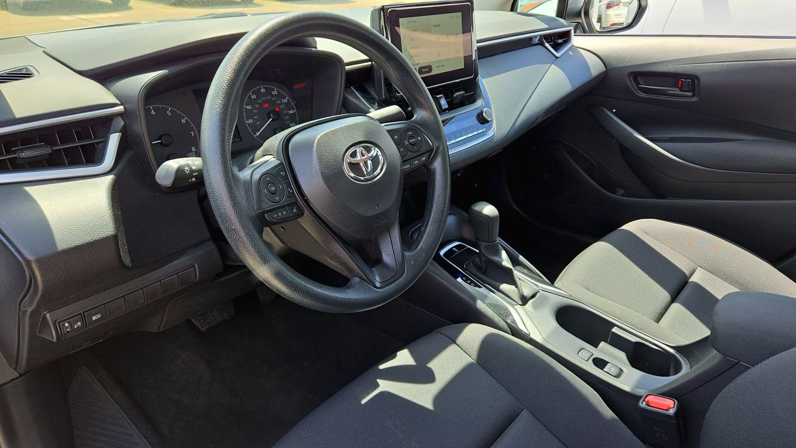 Used 2025 White Toyota LE image 9