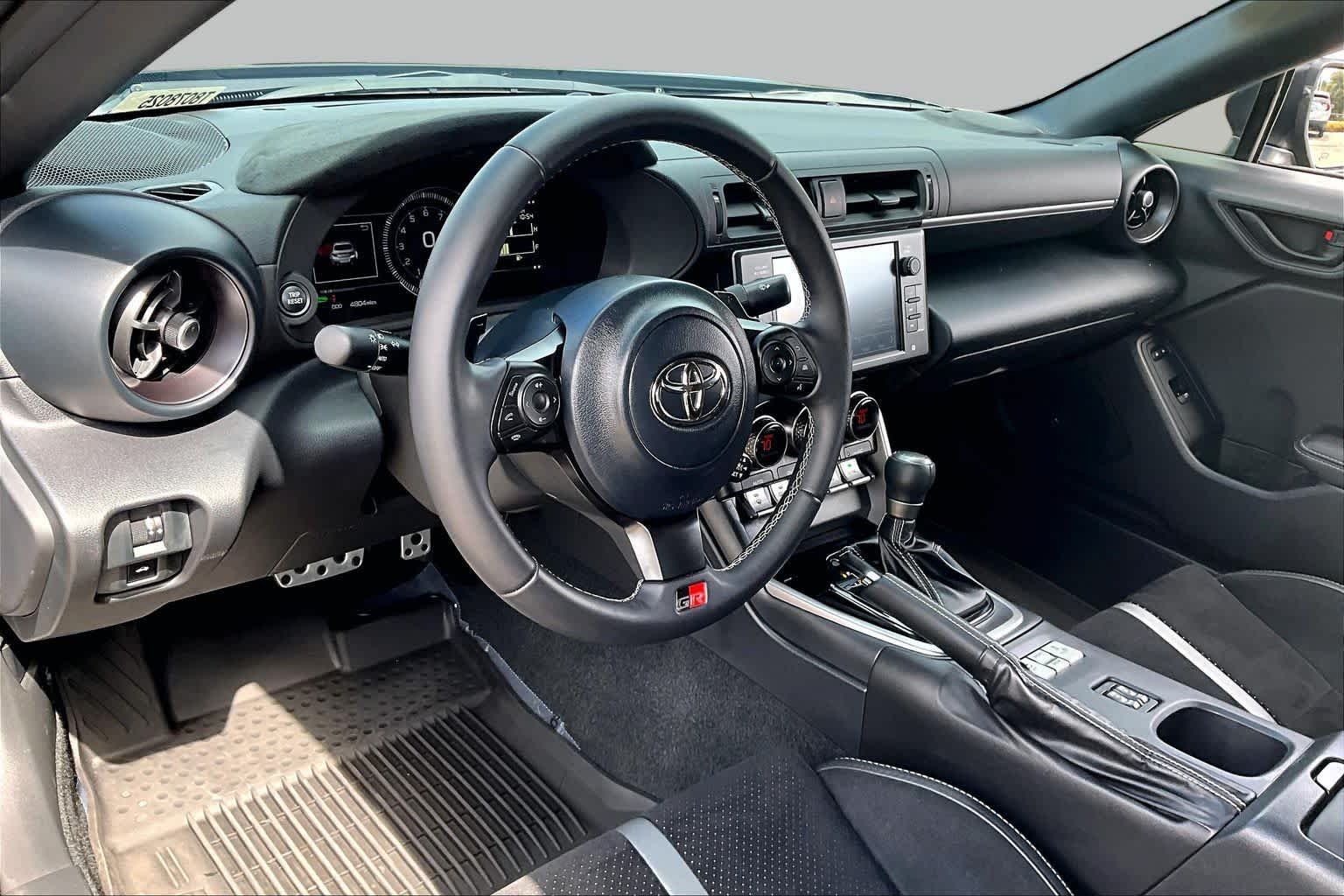 Used 2026 Raven Toyota Premium image 16
