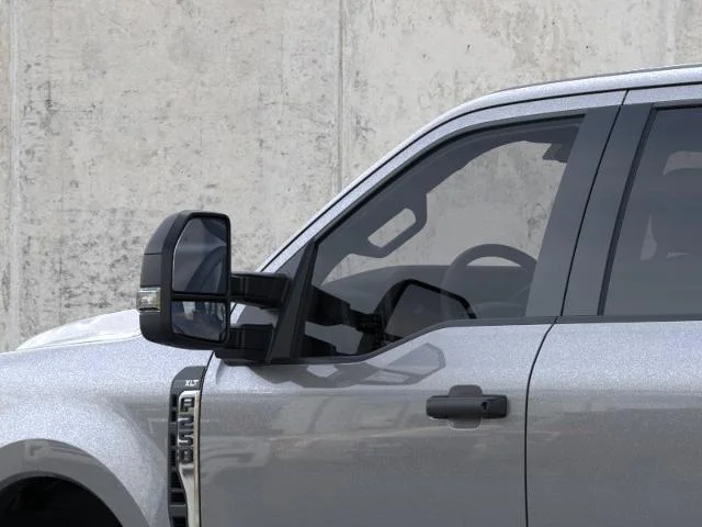 New 2026 Carbonized Gray Metallic Ford XLT image 32