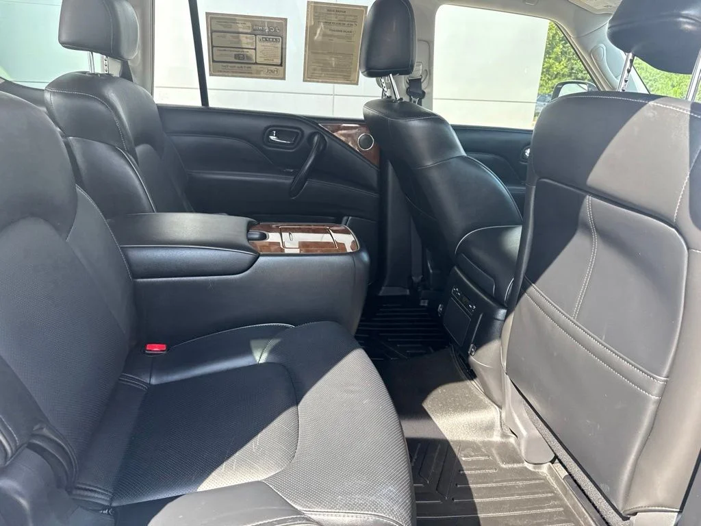 Certified Used 2018 Liquid Platinum INFINITI Base image 32