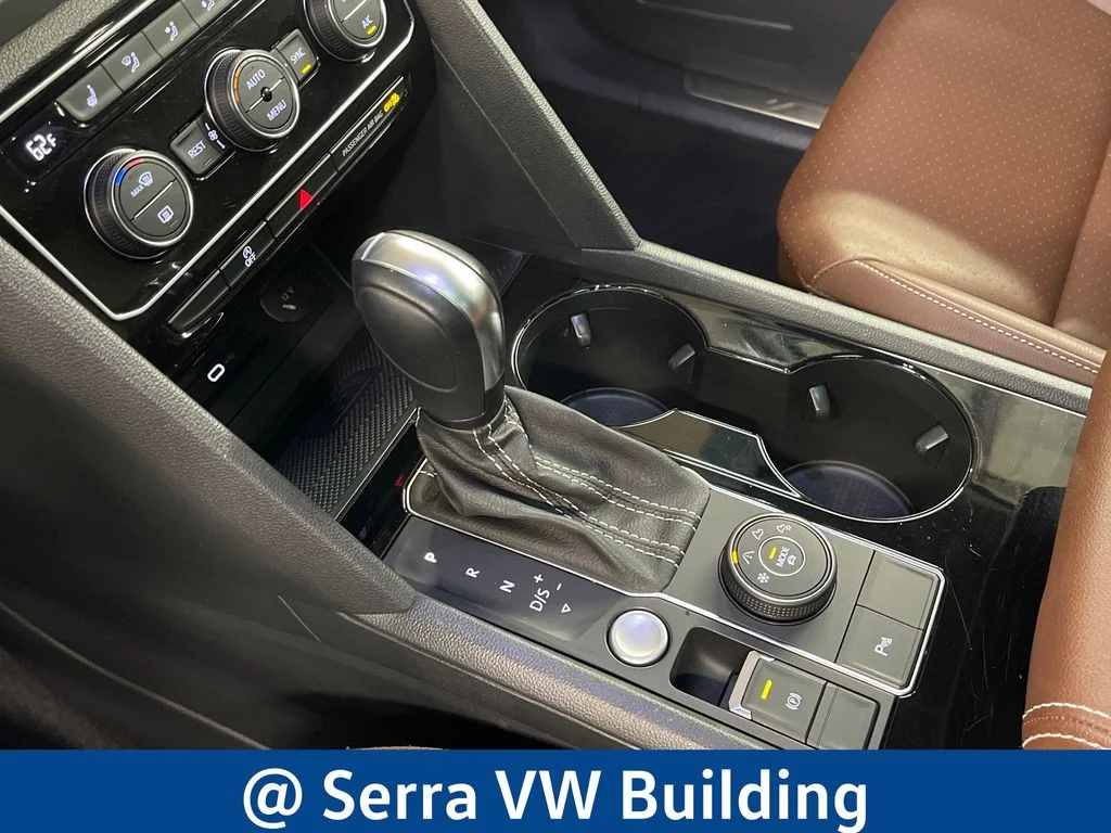 Used 2023 Gray Volkswagen 3.6L V6 SE w/Technology image 26
