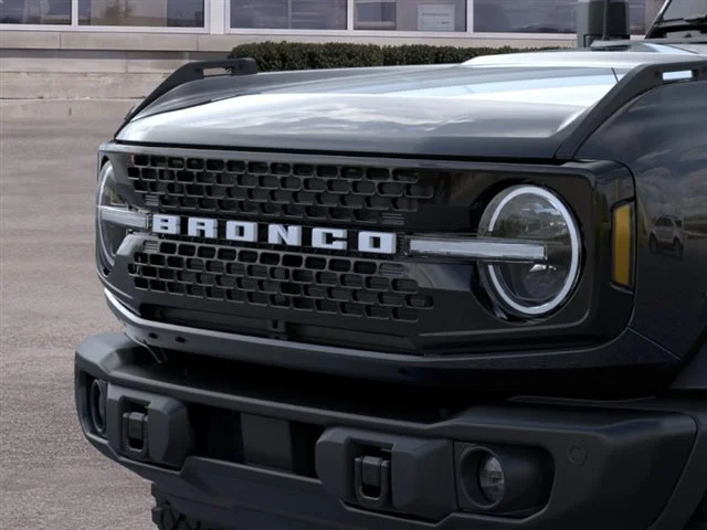 New 2026 Shadow Black Ford Badlands image 19