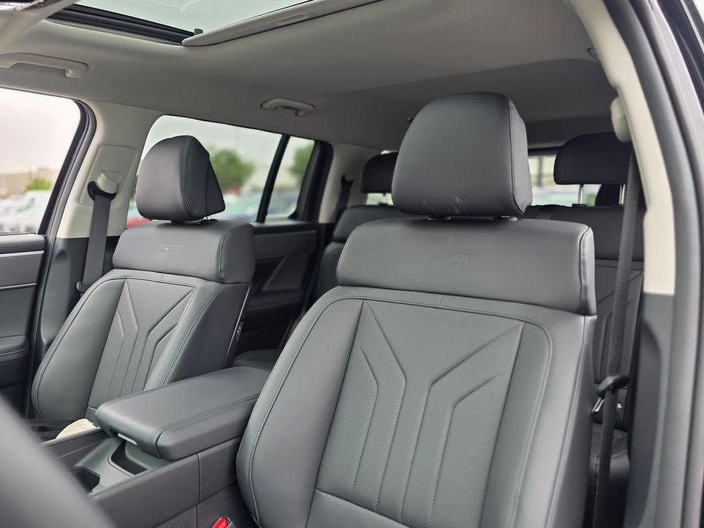 New 2026 Black Hyundai XRT AWD image 15