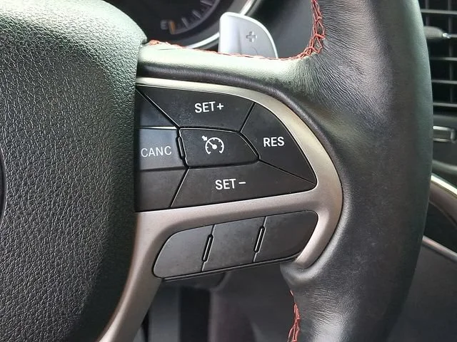 Used 2017 Red Jeep Trailhawk image 24