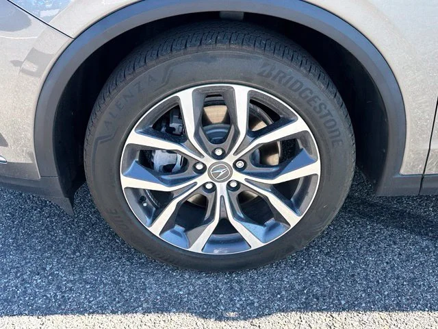 Used 2024 Liquid Carbon Metallic Acura SH-AWD TECH image 15