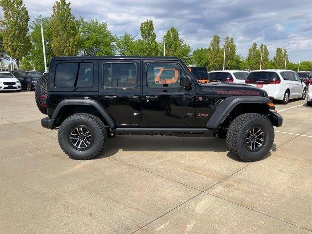 New 2026 Black Clear-Coat Exterior Paint Jeep Rubicon image 4