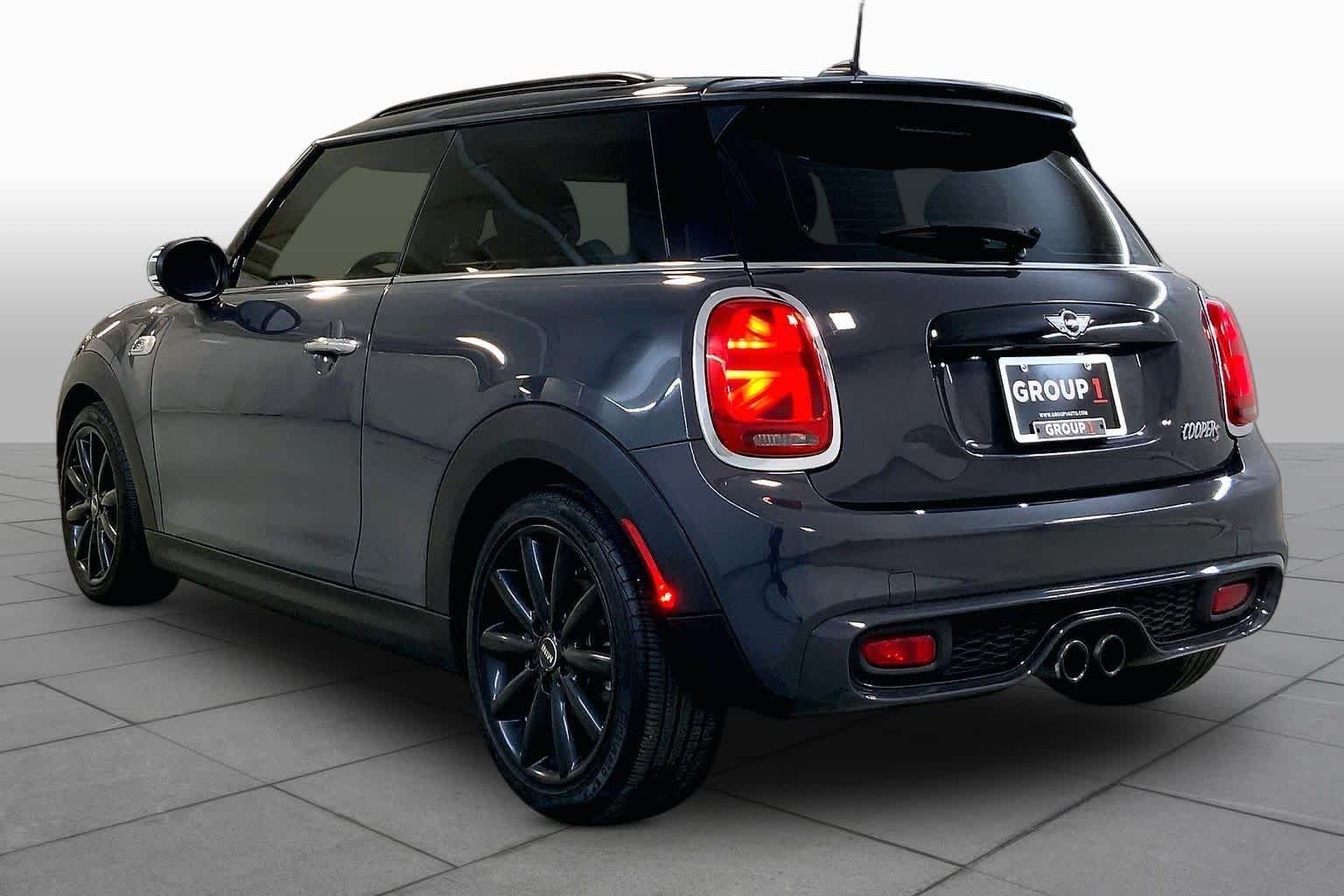 Used 2016 Thunder Grey Metallic MINI S image 11