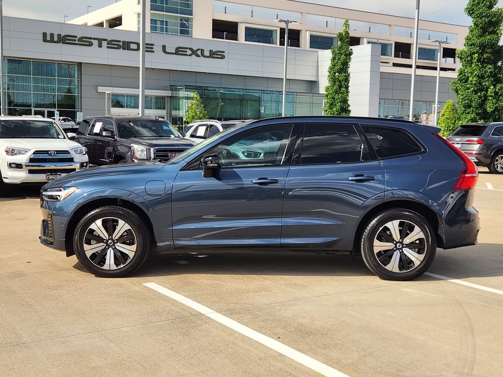 Used 2023 Denim Blue Metallic Volvo T8 Plus Dark Theme image 4