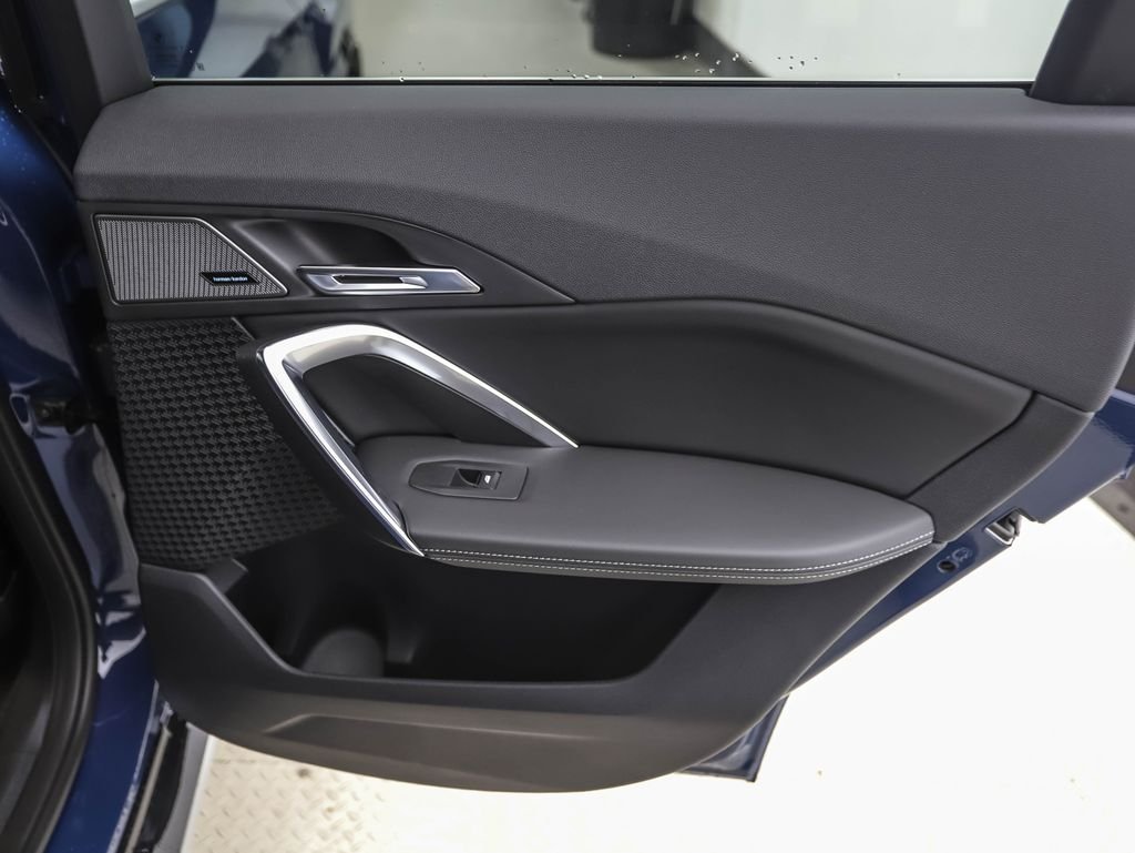 Used 2026 Blue Metallic BMW xDrive28i image 24