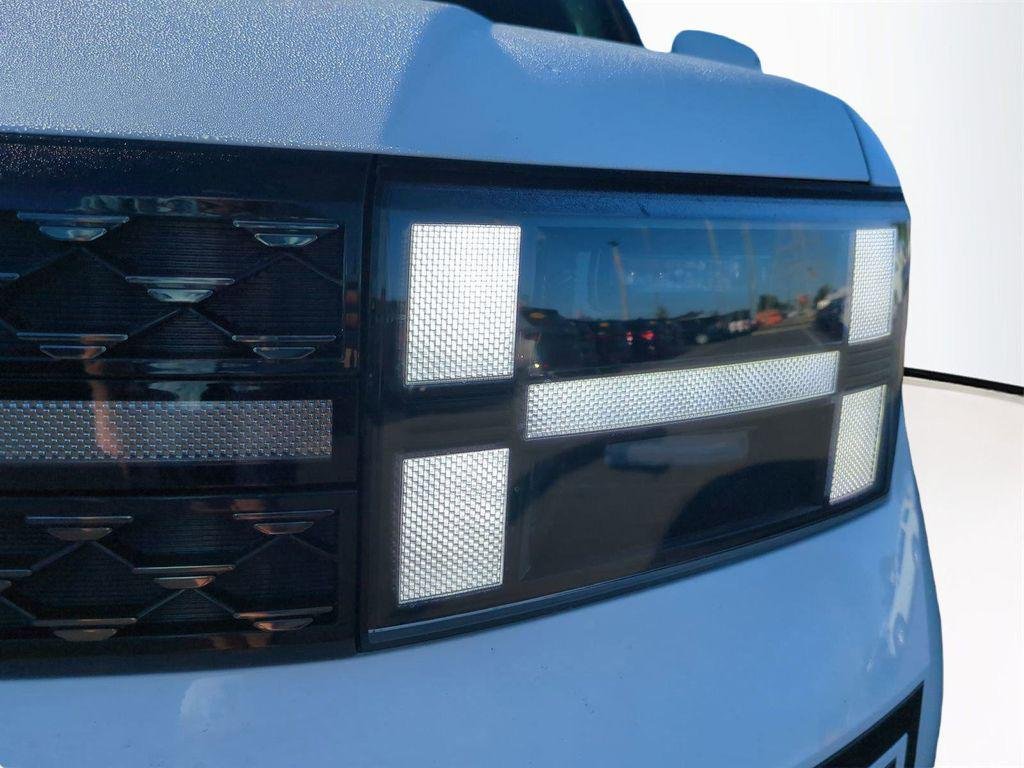 New 2026 White Hyundai Calligraphy FWD image 10