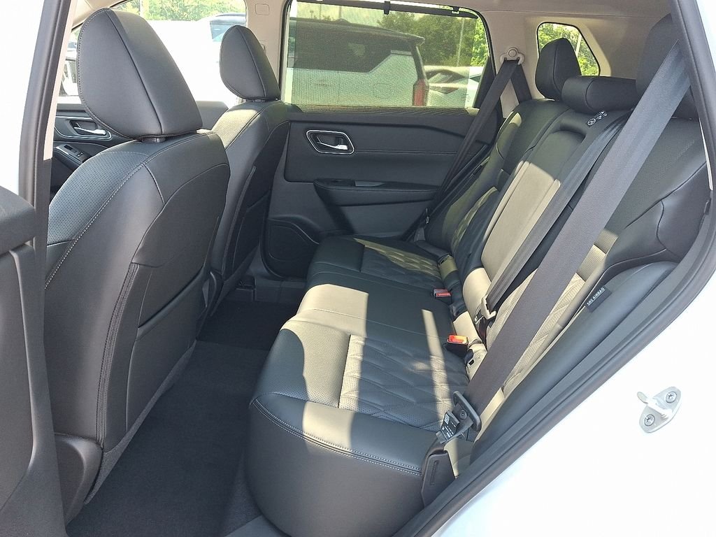 2026 Nissan Rogue — photo 6