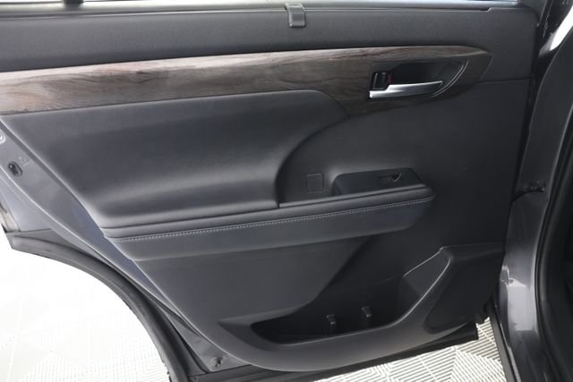 Used 2021 Gray Toyota Platinum image 28
