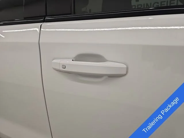 Used 2023 Summit White GMC AT4 image 9