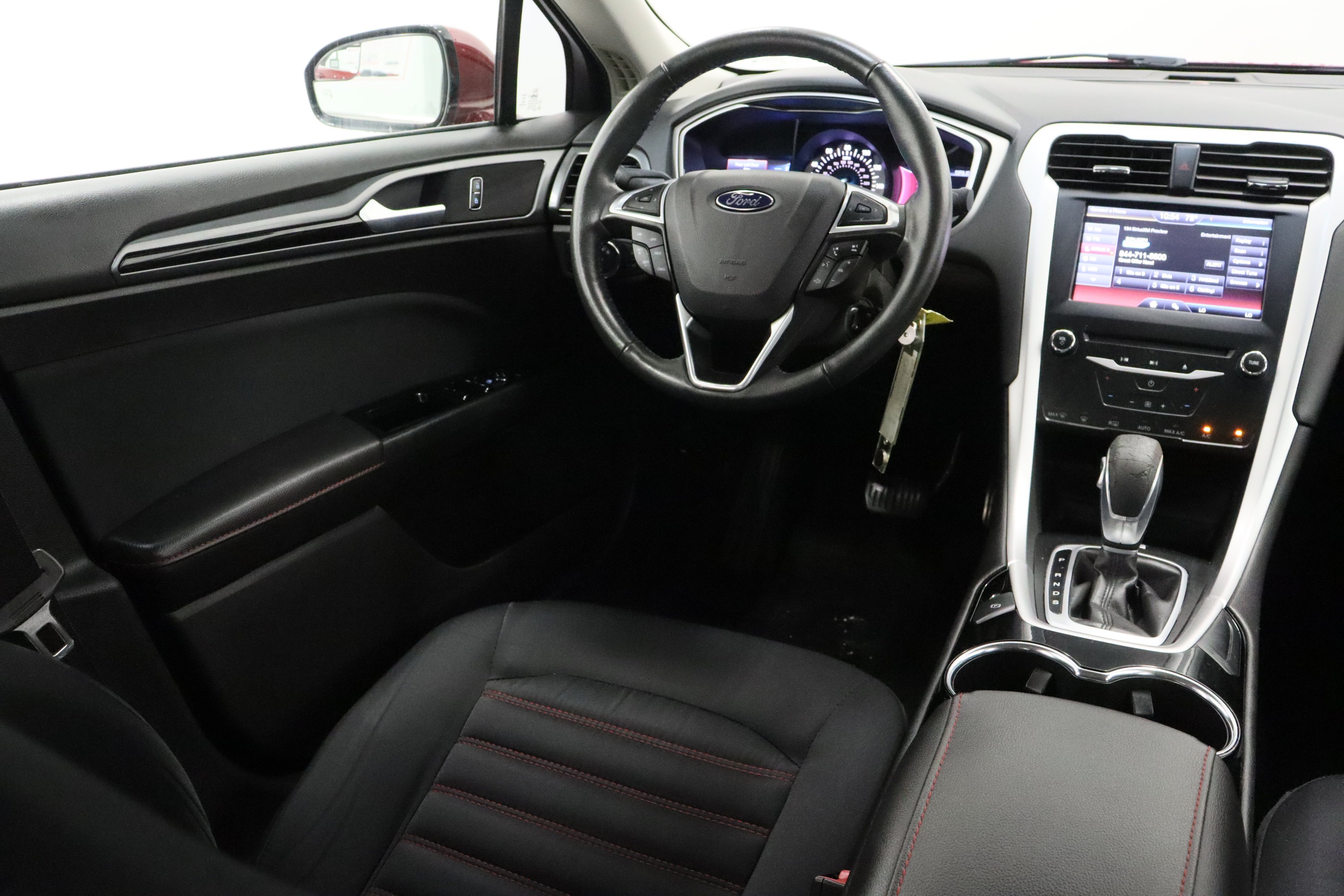 Used 2014 Ruby Red Metallic Tinted Clearcoat Ford SE 1.5T image 29