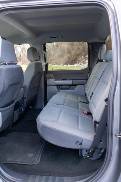 Used 2025  Ford XLT image 11