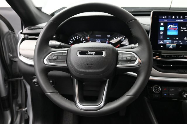 Used 2025 Silver Jeep Limited image 15