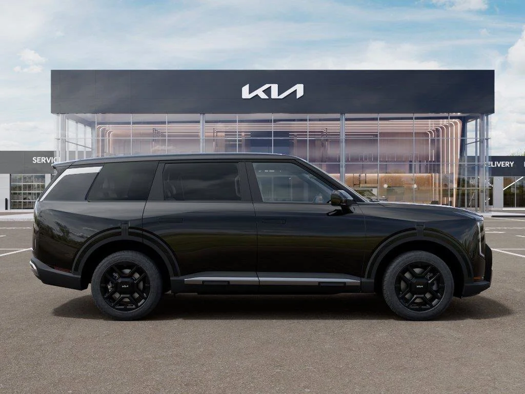 New 2027 Ebony Black Kia LX image 7