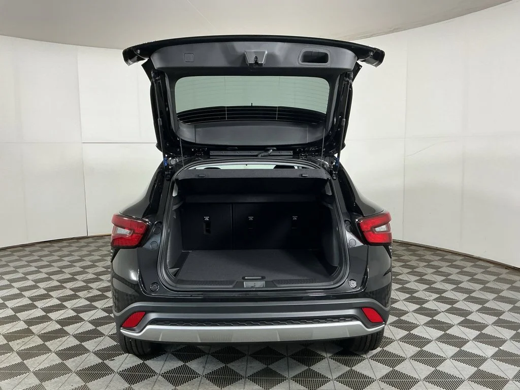 New 2026 Mosaic Black Metallic Chevrolet LT image 7