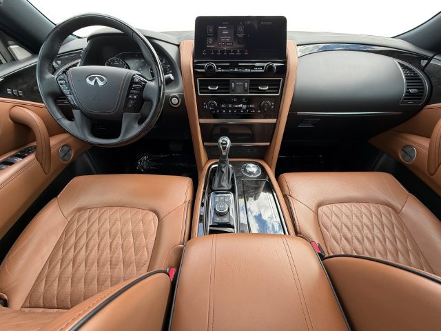 Used 2022 White INFINITI Sensory image 12