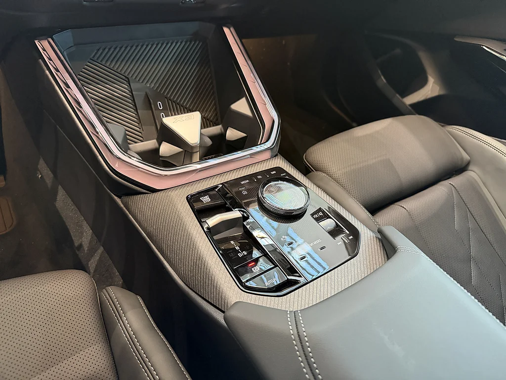 New 2026 Skyscraper Grey Metallic BMW 30 xDrive image 10