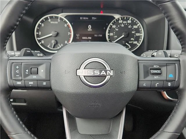 Used 2025 Blue Nissan SV Front-Wheel Drive image 19