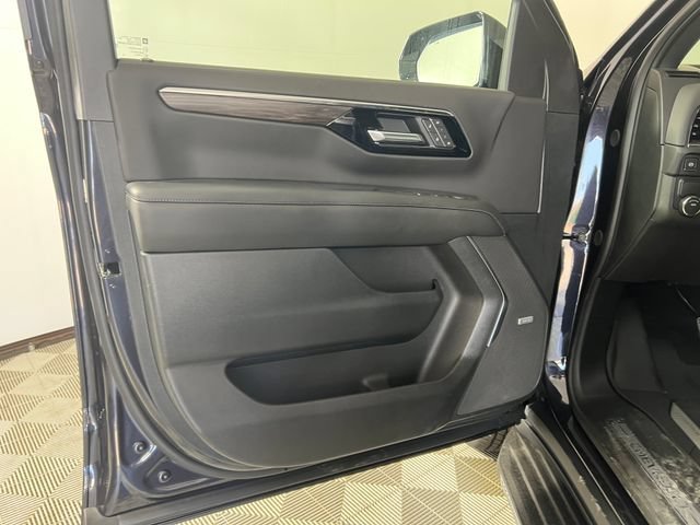 New 2026 Dark Ash Metallic Chevrolet LT image 10