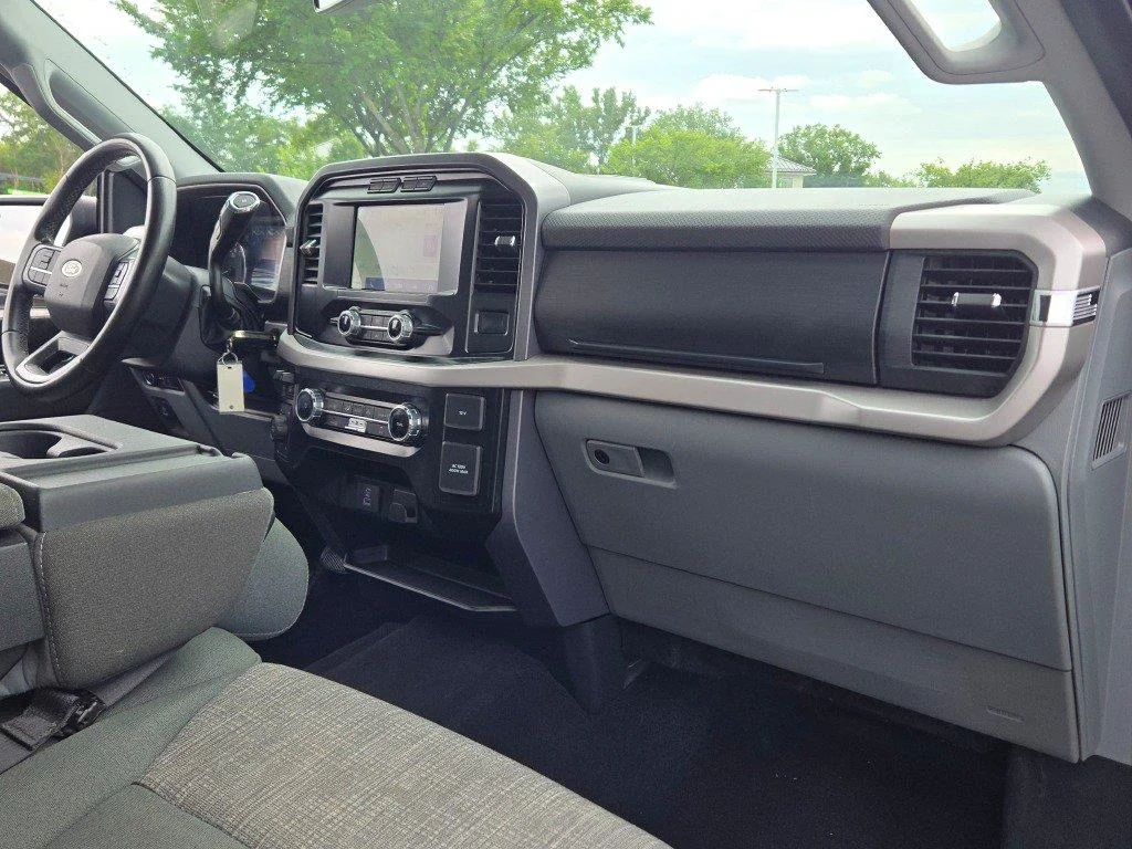 Used 2023 Agate Black Ford XLT image 5