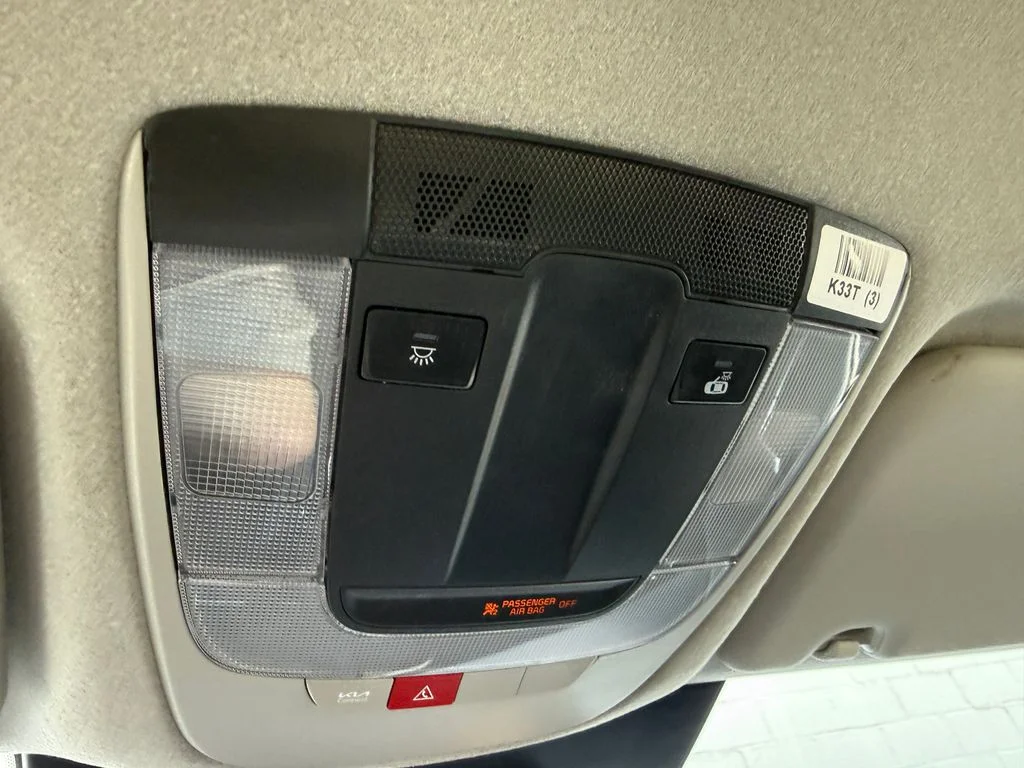 Used 2024 Gray Kia Wind image 34