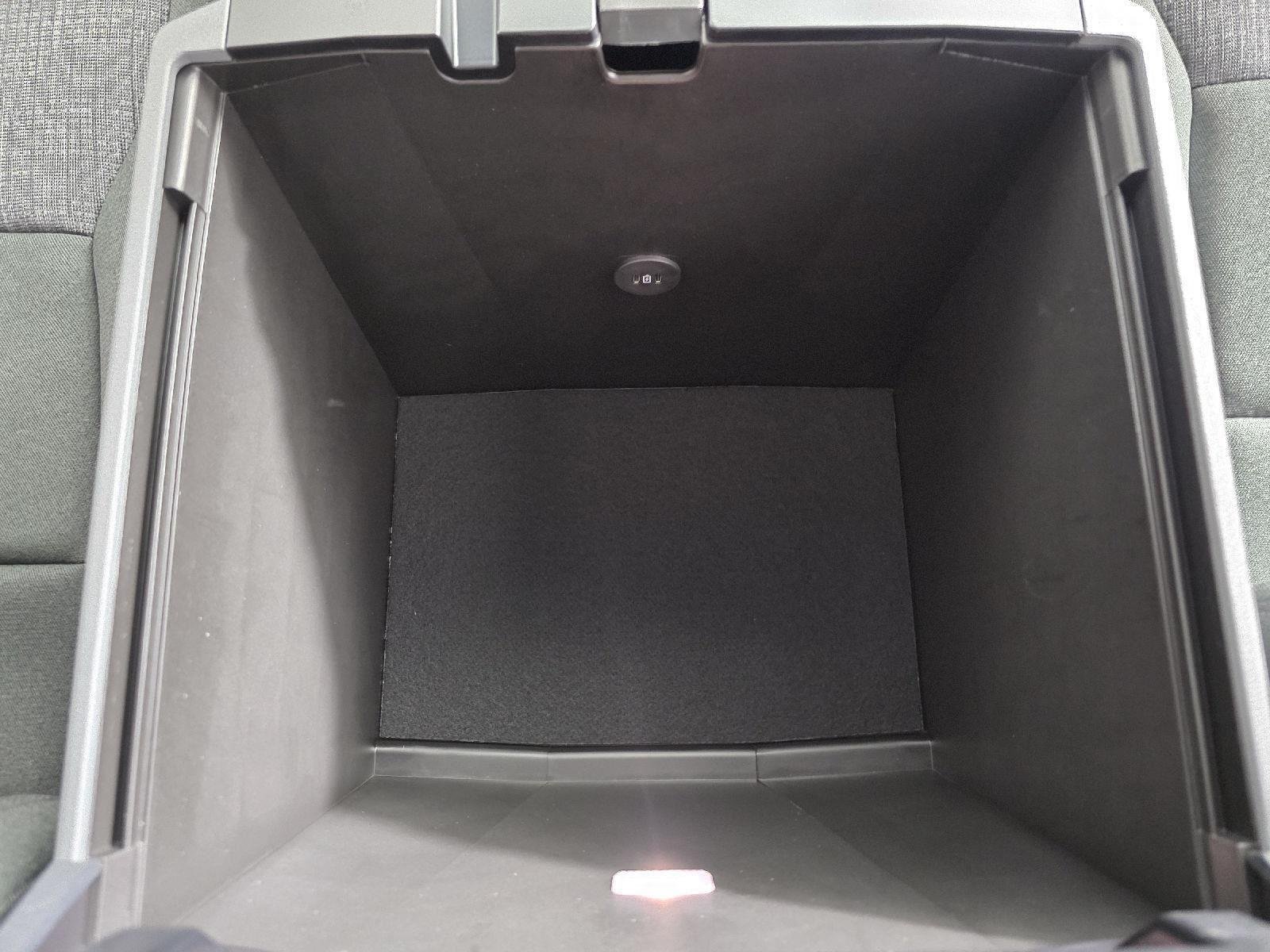 New 2026 Carbonized Gray Metallic Ford F-250® XLT image 34