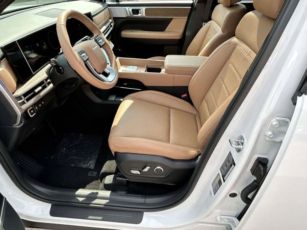 New 2027 White Hyundai Limited FWD image 13