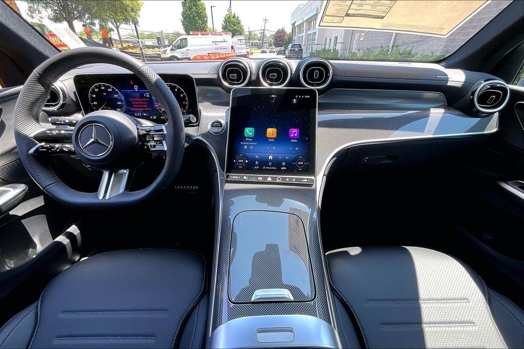New 2026 Black Mercedes-Benz GLC 300 image 5